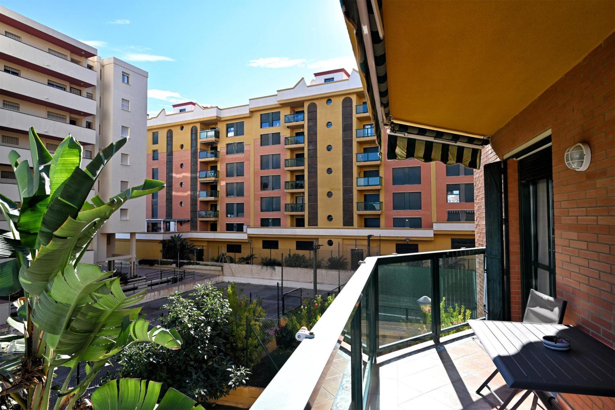 Love Rent4 Malaga Alamar ตอร์เรโมลิโนส ภายนอก รูปภาพ